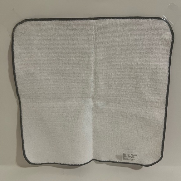 Charmmy Kitty Hand/Face Wash Cloth - Picture 2 of 5